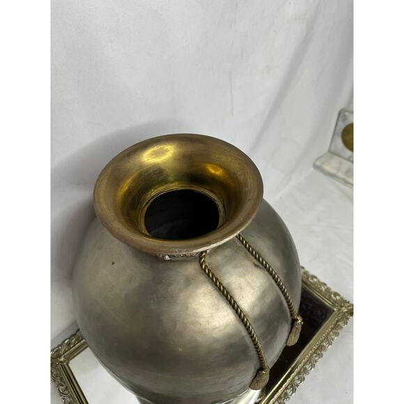designer vintage hammered brass large floor vase centerpiece planter - Picture 6 of 9